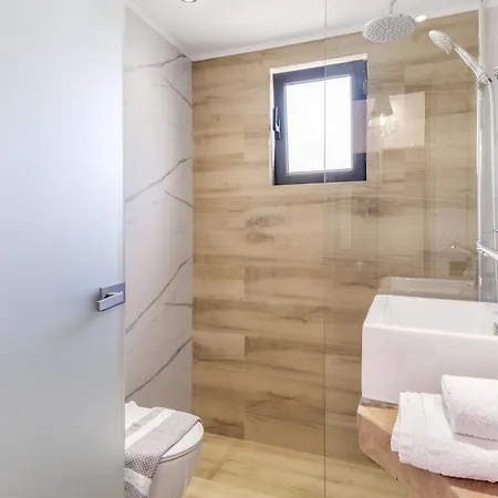 4 Apartment
